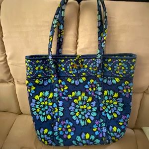 Vera Bradley cornflower tote